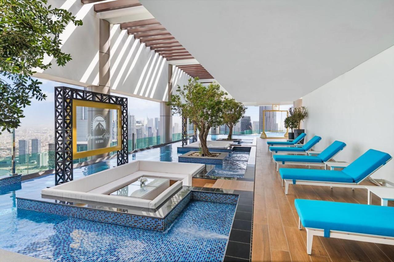 Paramount Hotel Midtown Dubai Ngoại thất bức ảnh The pool at the 360° Sky Lounge